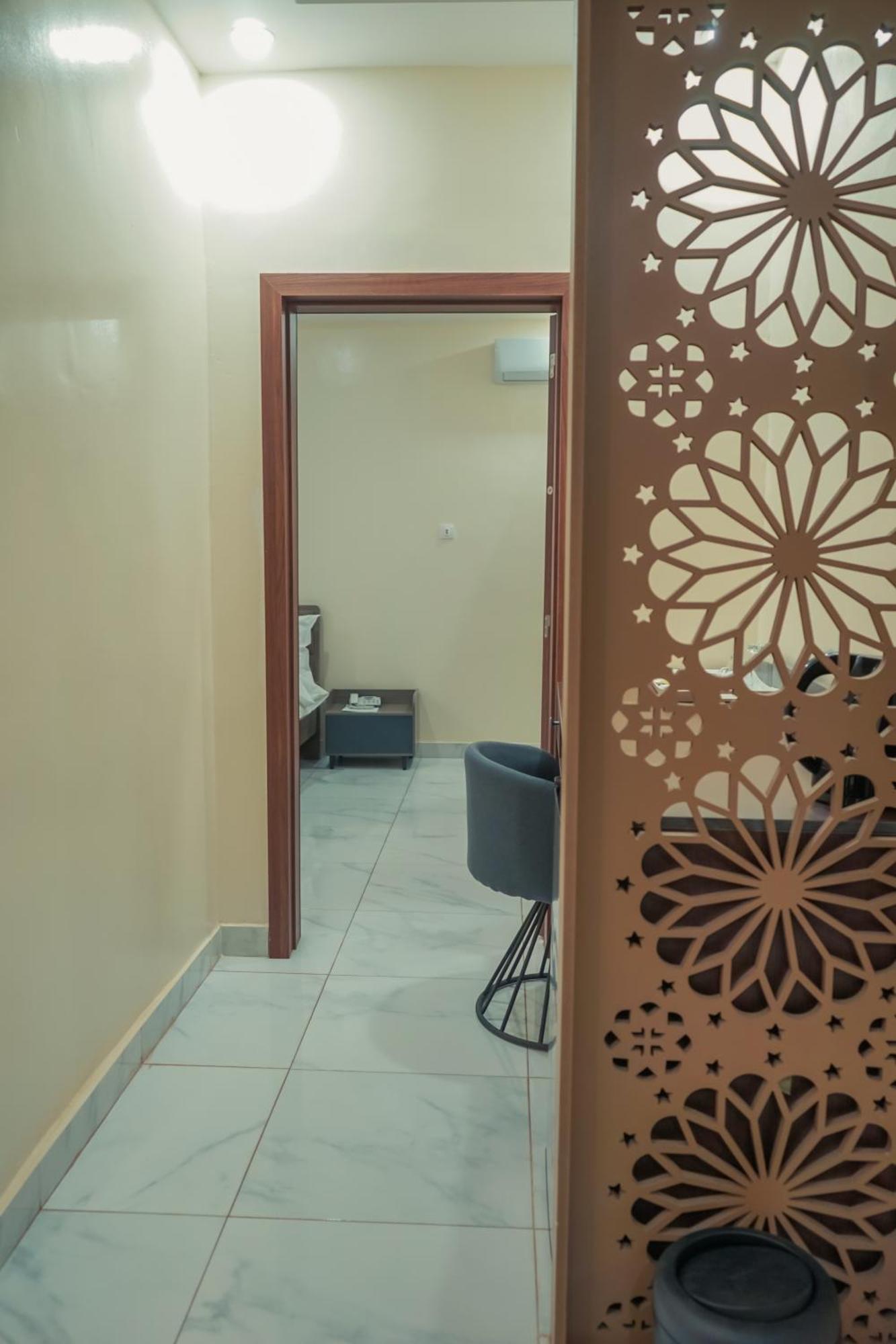 Urban Hotel Нуакшот Екстериор снимка